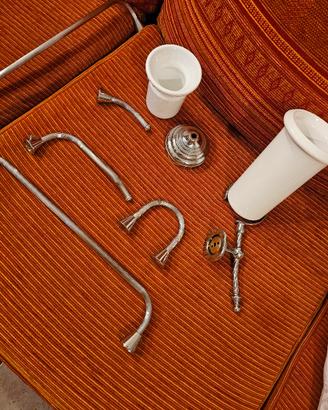 Set accessori bagno cromati