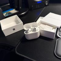 Apple airpods 4 cancellazione rumore