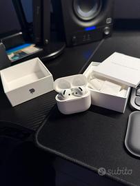 Apple airpods 4 cancellazione rumore