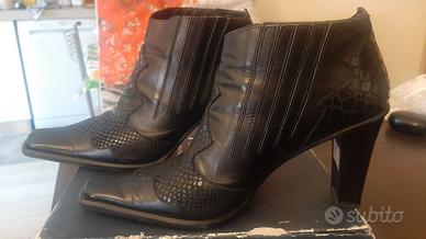 Stivaletti texani con tacco marca TIFFI anni 90