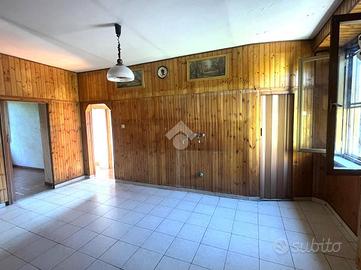 3 LOCALI A SCURCOLA MARSICANA