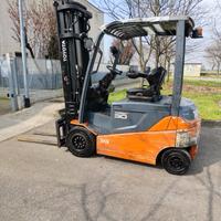CARRELLO ELEVATORE ELETTRICO TOYOTA TRAIGO 30 