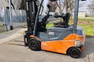 CARRELLO ELEVATORE ELETTRICO TOYOTA TRAIGO 30 