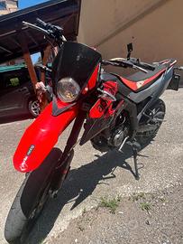 Aprilia SX125 del 2020 Motard