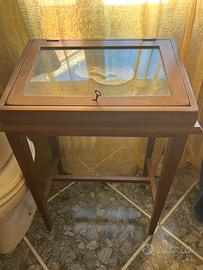Vetrinetta in legno
