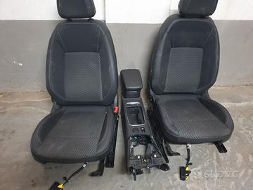 sedili Opel Astra K sw 2015/21 interno tappezzeria