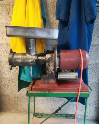 MACINA CARNE TRE SPADE 