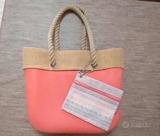 O bag rosa salmone con manici in corda 