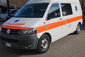 VOLKSWAGEN TRANSPORTER AMBULANZA (PASS-14) CV*