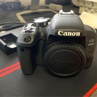 Canon EOS 800D (solo 1900 scatti)