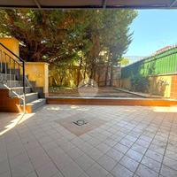 CASA SEMINDIPENDENTE A VOLLA