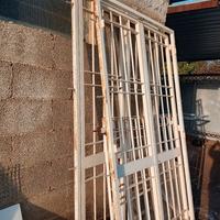 2 grate e due grate finestra 