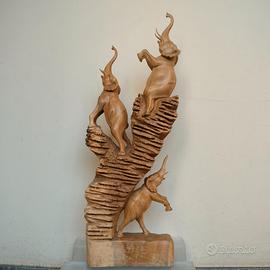 Scultura artigianale africana in legno