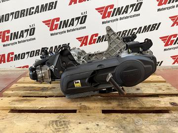 BLOCCO MOTORE COMPLETO M692M PIAGGIO BEVERLY 300 2