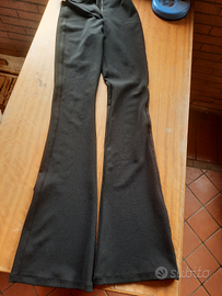 Pantaloni neri Bershka