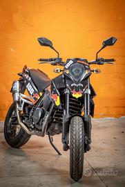 KTM 690 Supermoto