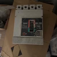 Bticino MA250A 7314NA Magnetotermico Interruttore