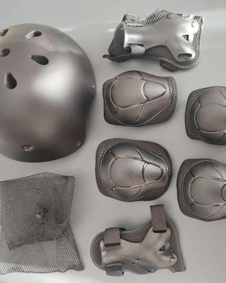 Set protezioni e casco bambino per roller/bici