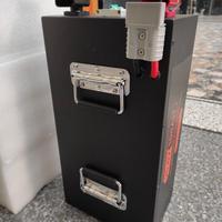 Batteria 25,6v 100 Ah litio