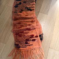 Uno scialle fatto a telaio