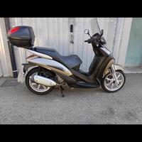 Peugeot Geopolis 250 con soli 8000km