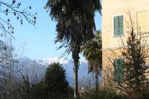 Lago d'Orta. Bilocali in zona verde e tranquilla
