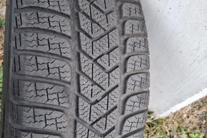 GOMME R17 215/55