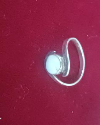 Anello in argento con pietra turchese (Larimar)