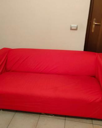 Divano 2, 3 posti+ 2 pouf + 2 copridivano