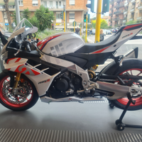 Pezzi ricambi aprilia rsv4 2023 stradali