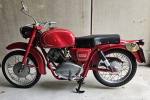 Moto Guzzi Lodola 235 GT