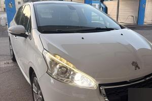Peugeut 208