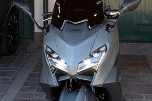 yamaha tmax 2025 kamo (no tech) 