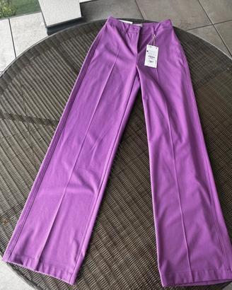Pantaloni nuovi con cartellino eleganti