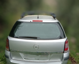 Opel station wagon