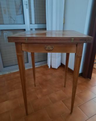 Tavolino Antico Arredante
