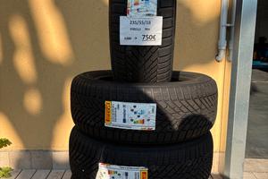 4 Gomme Nuove Invernali Pirelli 235/55 r18