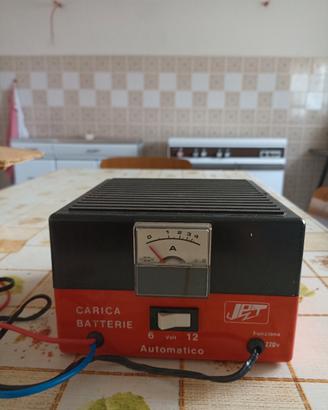 Caricabatteria auto