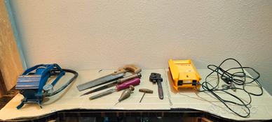 Lotto Accessori Utensili Falegname Garage Officina