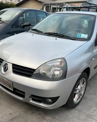Ricambi usati per Renault Clio 1.2 storia 09 D7FH7