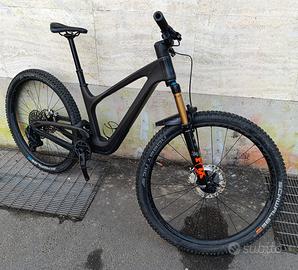 MTB Full Biammortizzata in Carbonio Bold Linkin 