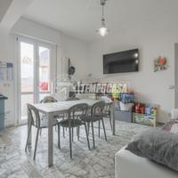 TRILOCALE RISTRUTTURATO CON BALCONE E CANTINA