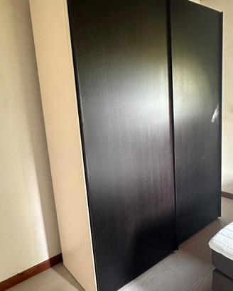 Armadio Wenge' con due ante a scorrere