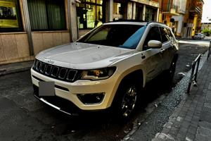 Jeep Compass Beats edition 4x4 tetto full oprional