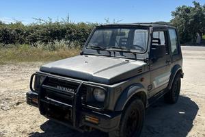 Suzuki Samurai