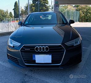 AUDI A4 SW quattro ruote motrici 