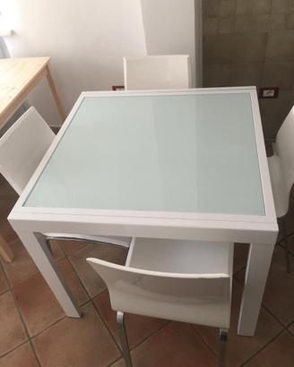 Tavolo 4/8 persone