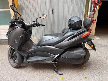 Yamaha XMax 300