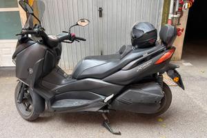 Yamaha XMax 300