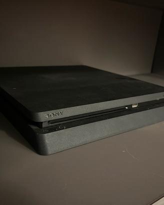 PS4 slim
